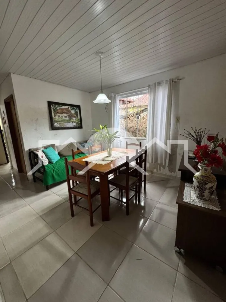Casa, 3 quartos, 122 m² - Foto 1