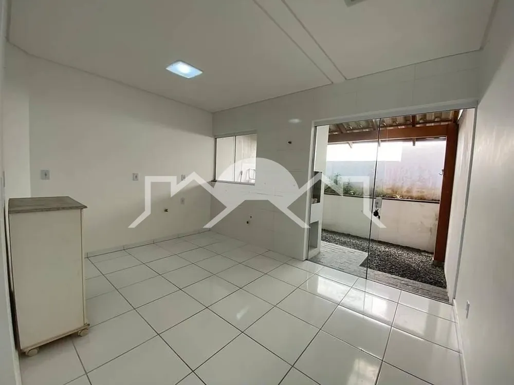 Casa, 2 quartos, 67 m² - Foto 1
