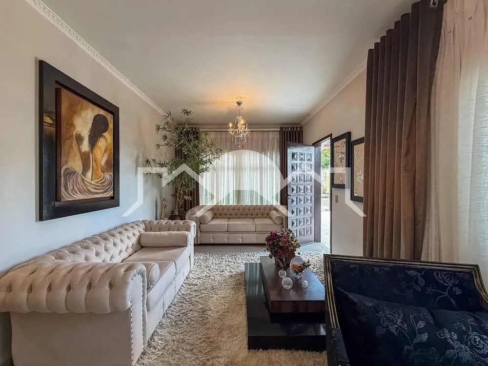 Casa, 4 quartos, 195 m² - Foto 1
