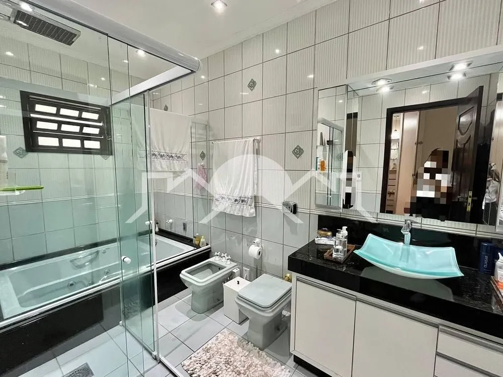 Casa, 4 quartos, 250 m² - Foto 4