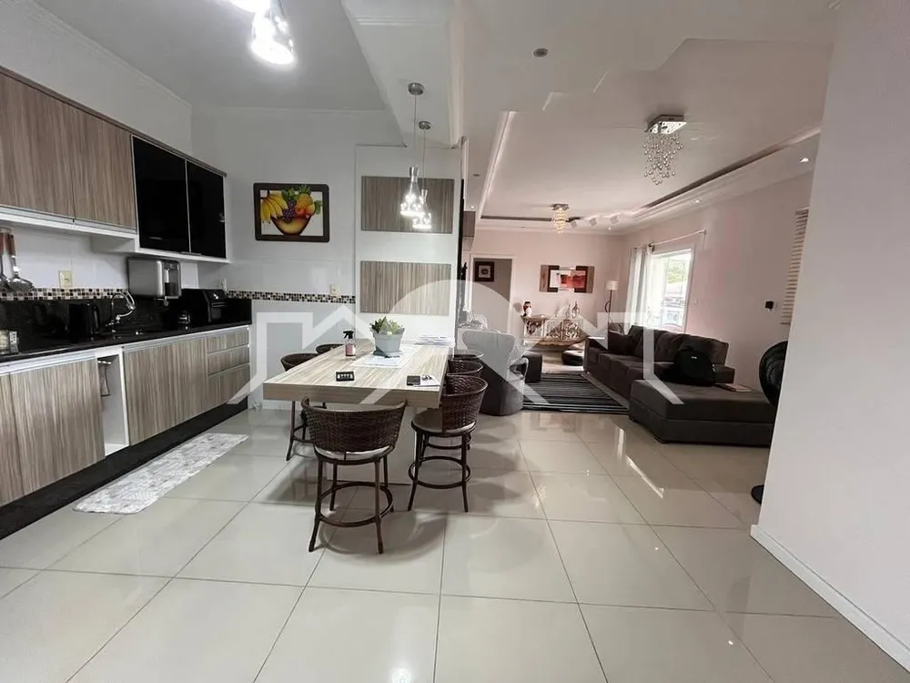 Casa, 5 quartos, 412 m² - Foto 1