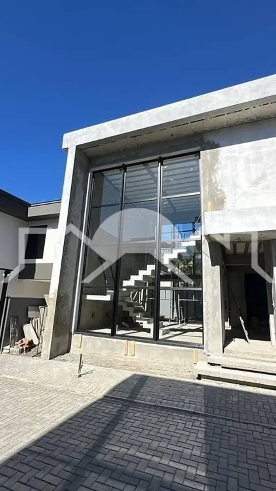 Casa, 3 quartos, 305 m² - Foto 3