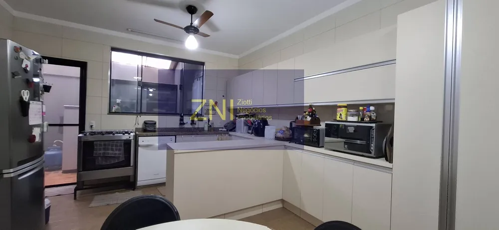 Casa, 3 quartos, 840 m² - Foto 1