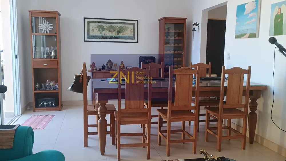 Casa, 3 quartos, 300 m² - Foto 9