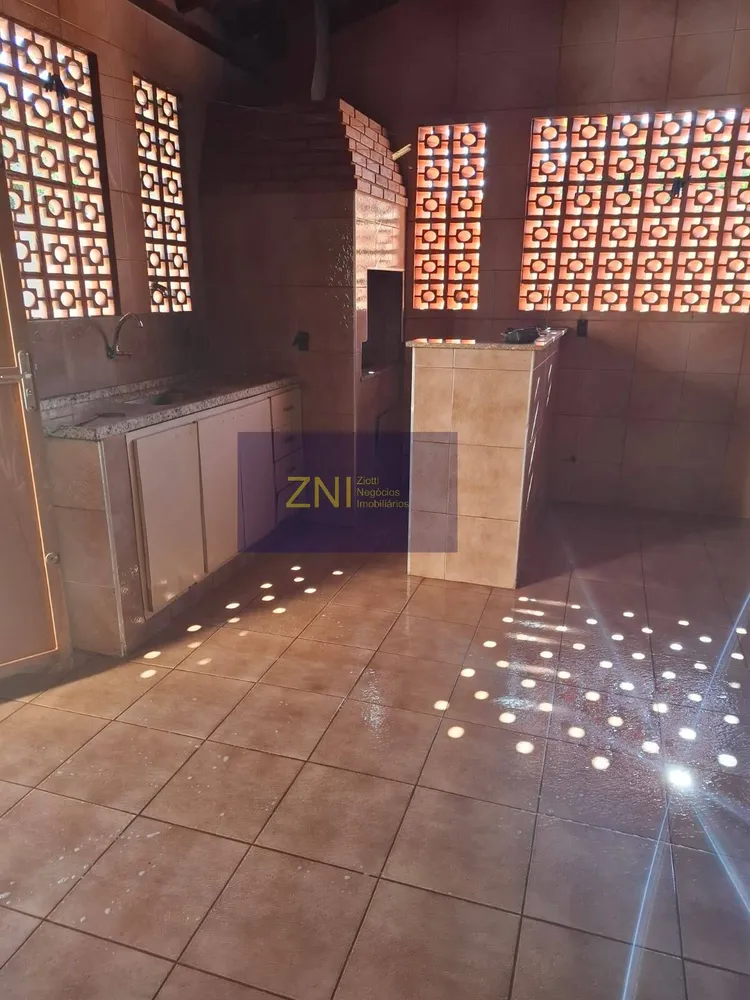 Casa, 3 quartos, 174 m² - Foto 4