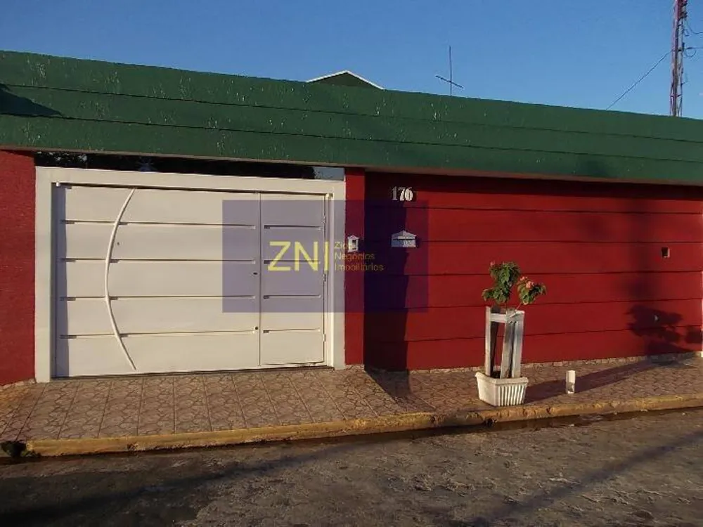 Casa, 3 quartos, 200 m² - Foto 1