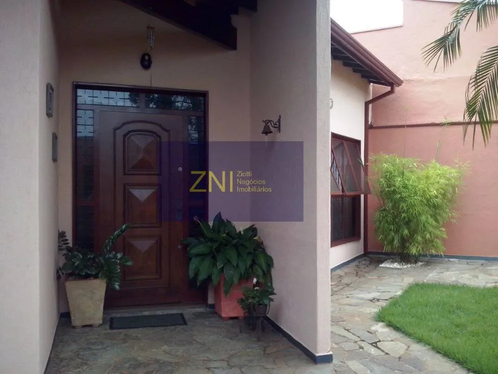 Casa, 3 quartos, 250 m² - Foto 1