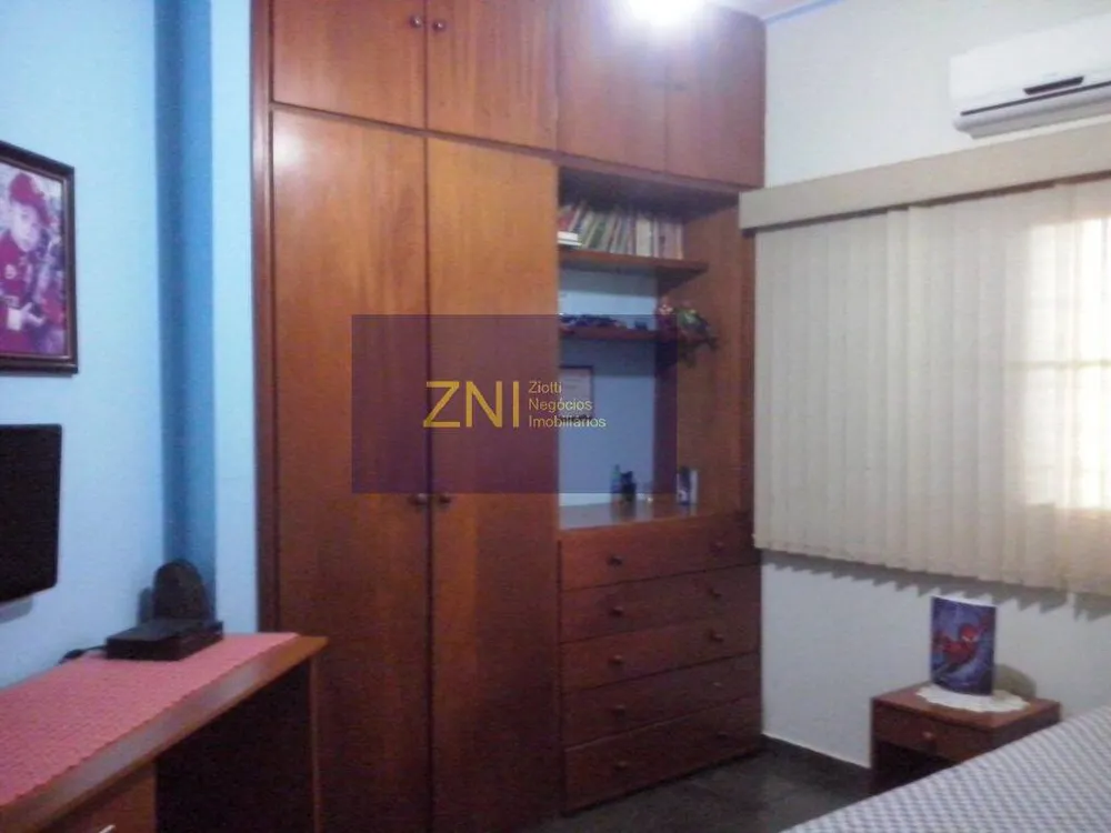 Casa, 3 quartos, 250 m² - Foto 11
