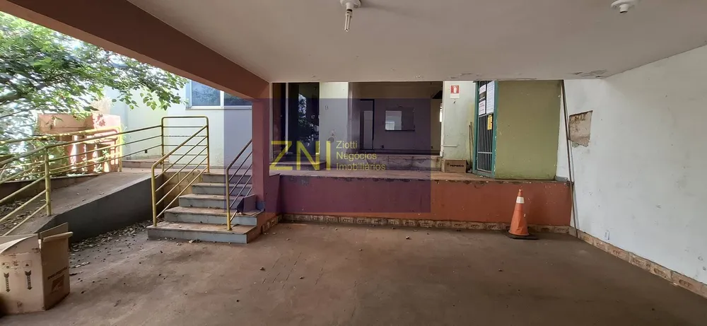 Casa, 6 quartos, 338 m² - Foto 2