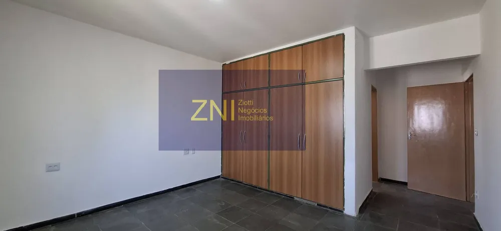 Casa, 5 quartos, 270 m² - Foto 8