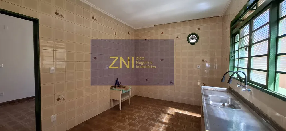 Casa, 5 quartos, 270 m² - Foto 12