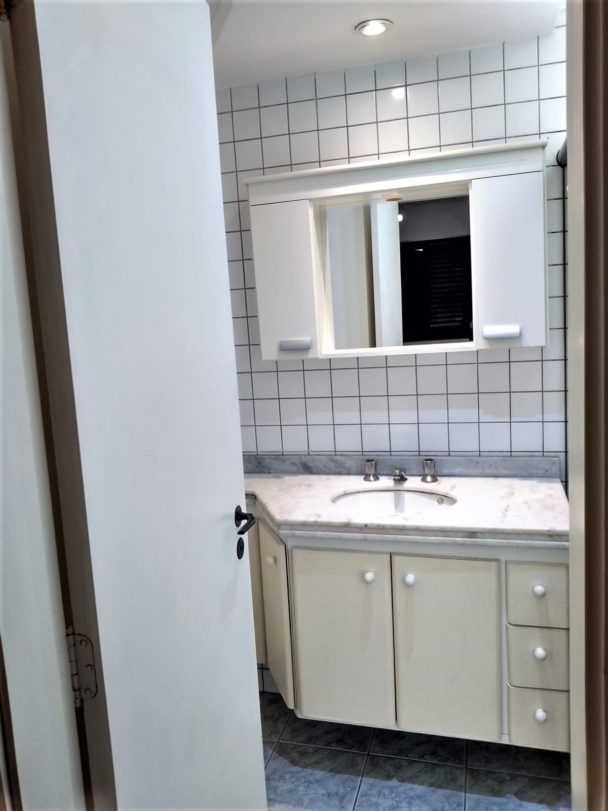 Apartamento à venda com 3 quartos, 95m² - Foto 19