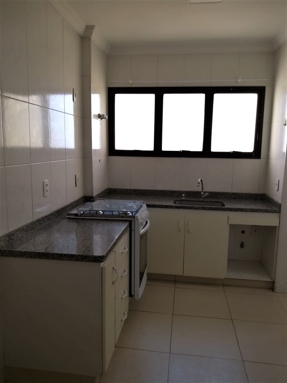 Apartamento à venda com 3 quartos, 95m² - Foto 24