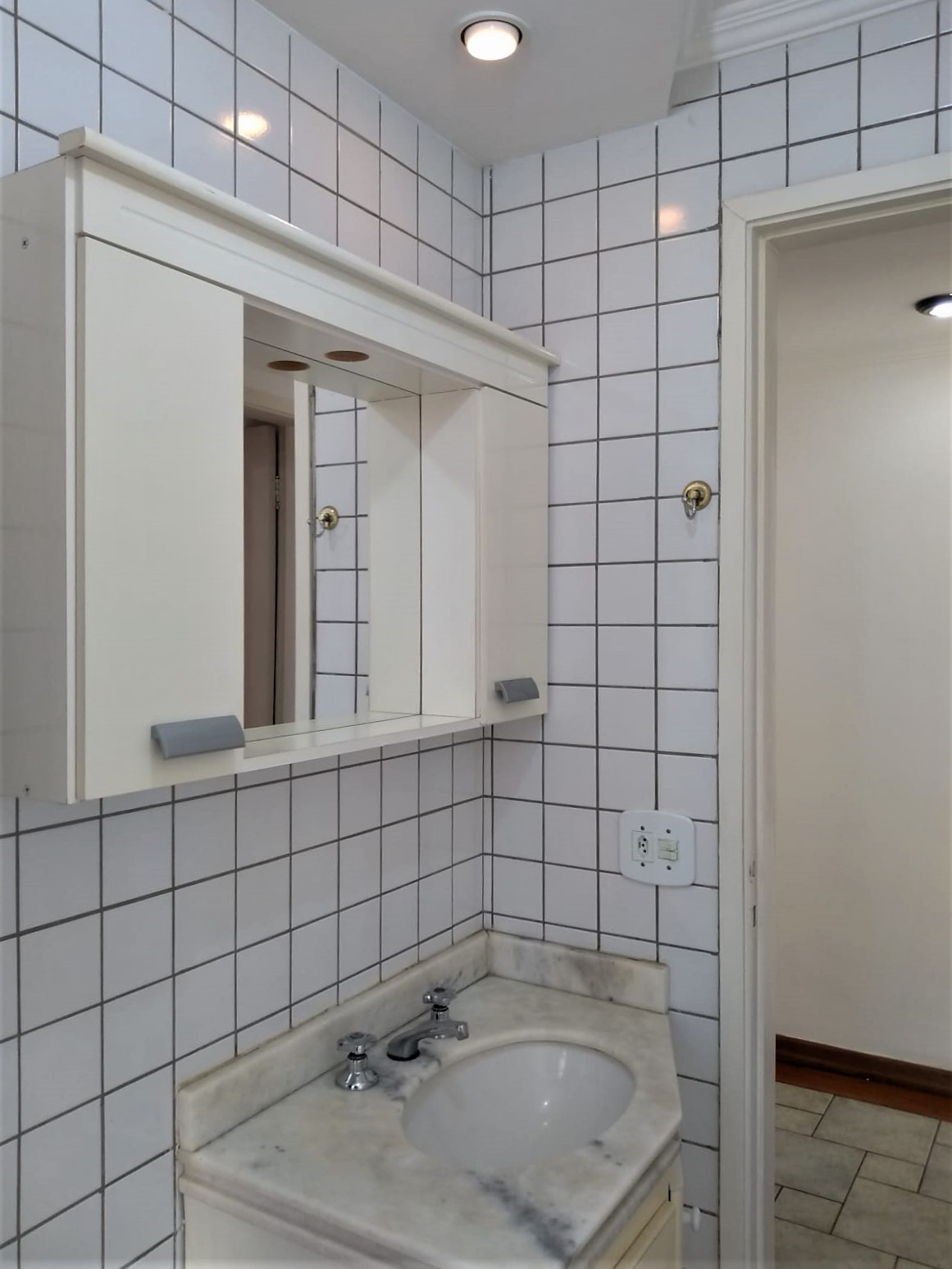 Apartamento à venda com 3 quartos, 95m² - Foto 8