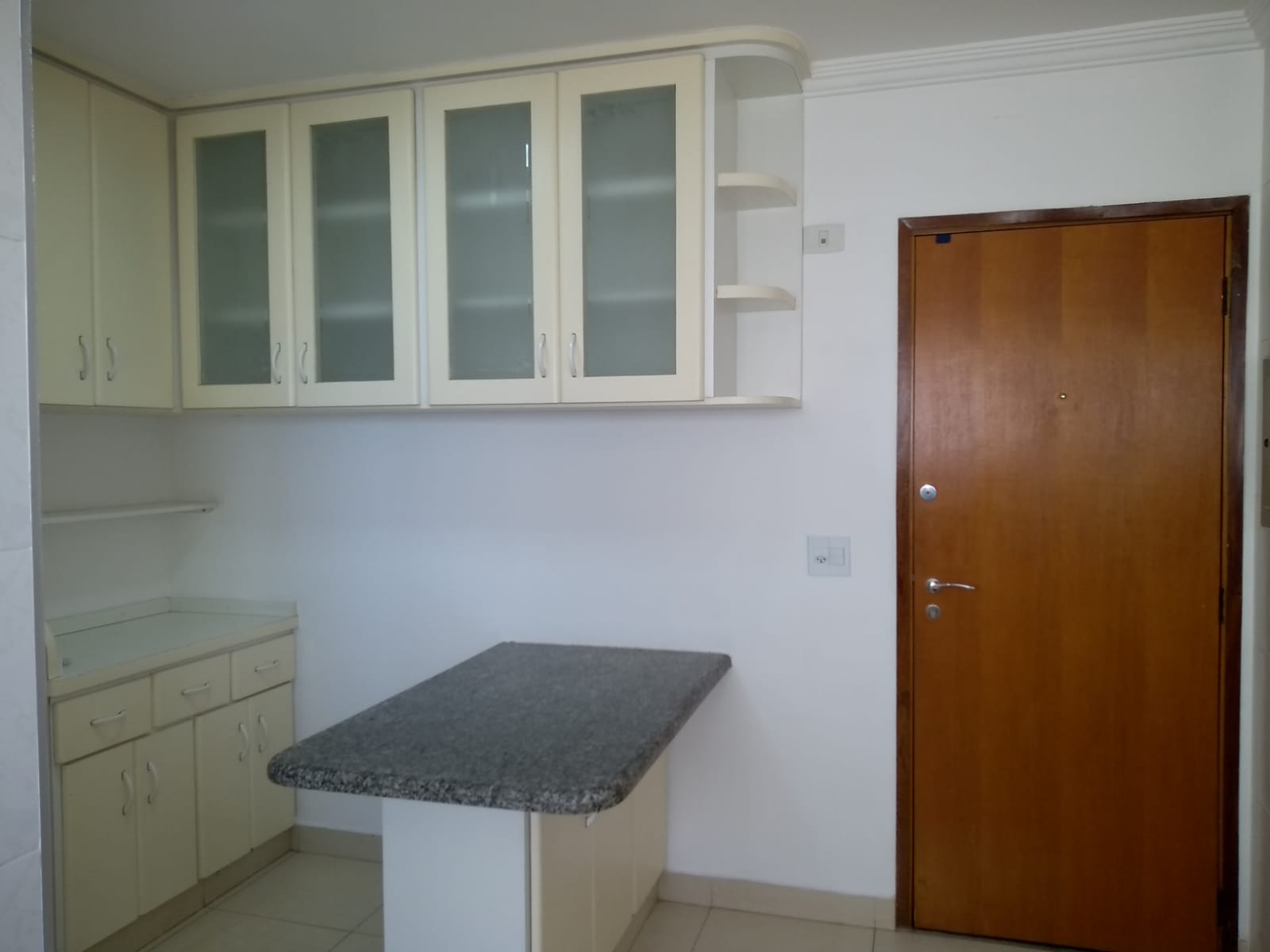 Apartamento à venda com 3 quartos, 95m² - Foto 23