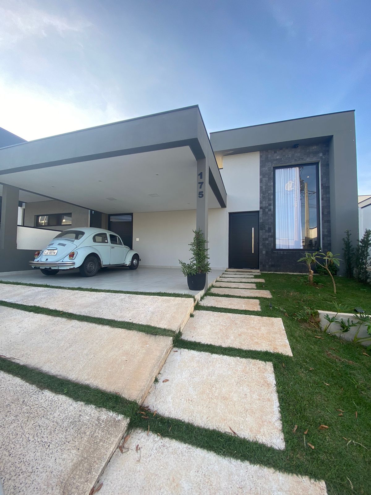 Casa de Condomínio à venda com 3 quartos, 165m² - Foto 1