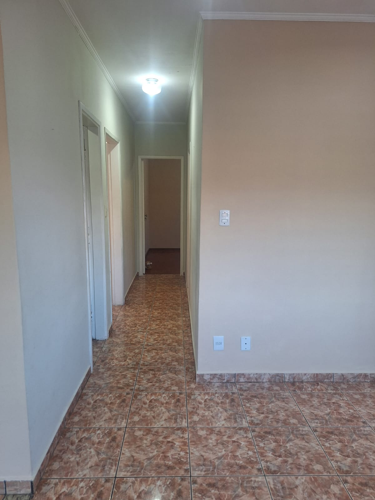 Casa à venda com 2 quartos, 90m² - Foto 3