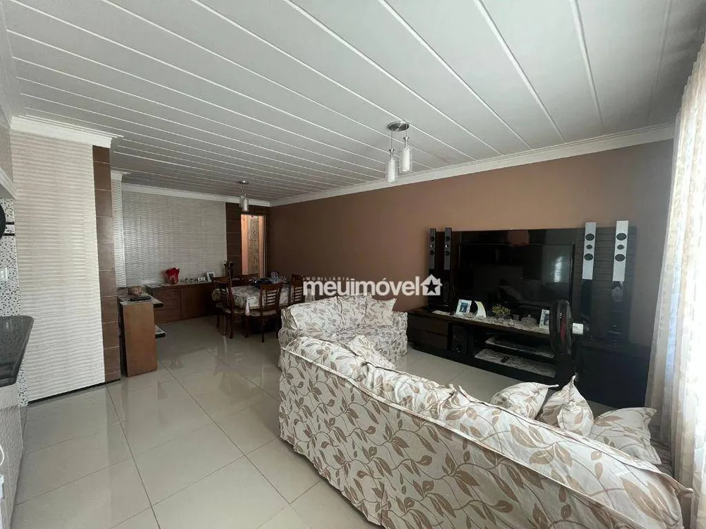 Casa, 3 quartos - Foto 2