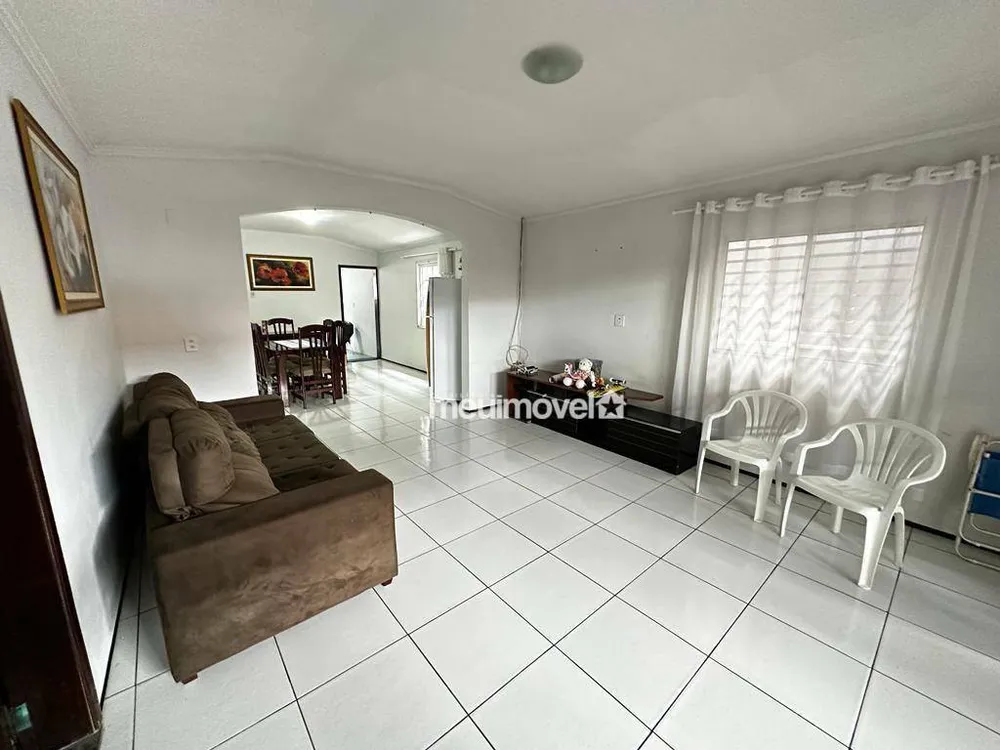 Casa, 3 quartos, 250 m² - Foto 1