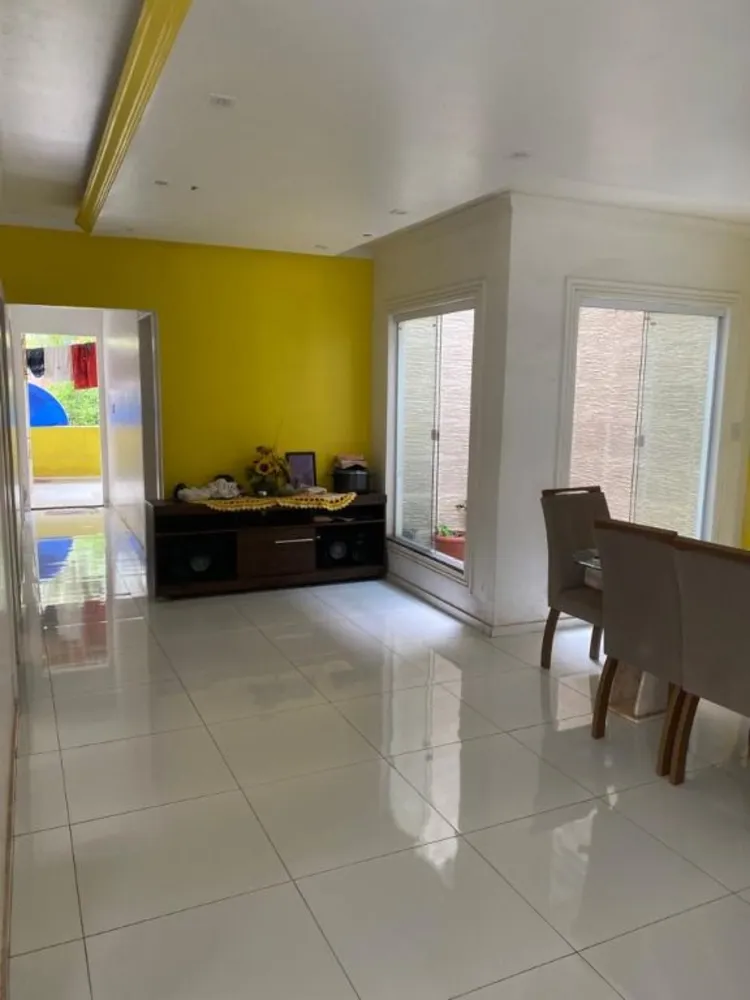 Casa, 3 quartos, 106 m² - Foto 2