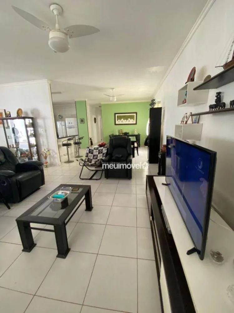 Casa, 3 quartos, 192 m² - Foto 2