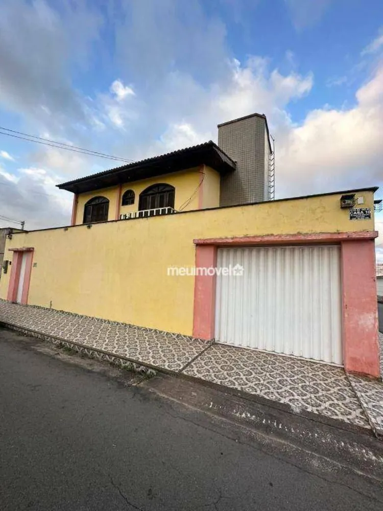 Casa, 4 quartos, 350 m² - Foto 1