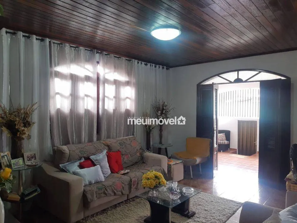 Casa, 3 quartos, 250 m² - Foto 4
