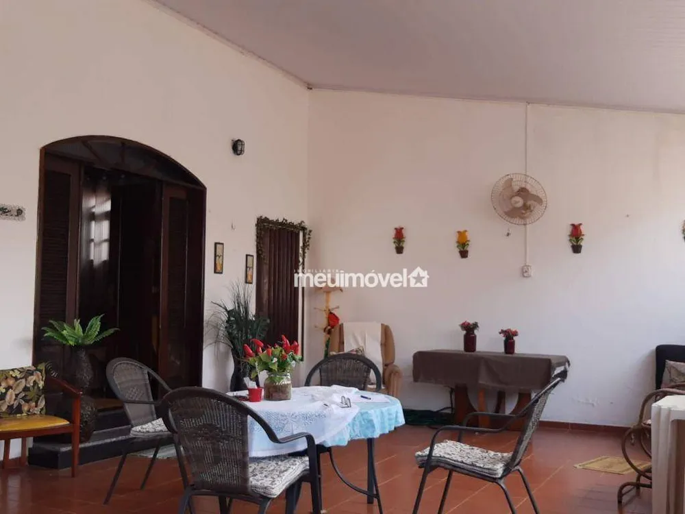 Casa, 3 quartos, 250 m² - Foto 3