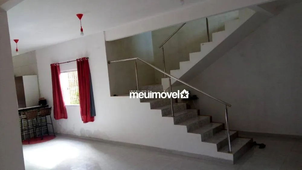 Casa, 3 quartos, 245 m² - Foto 2