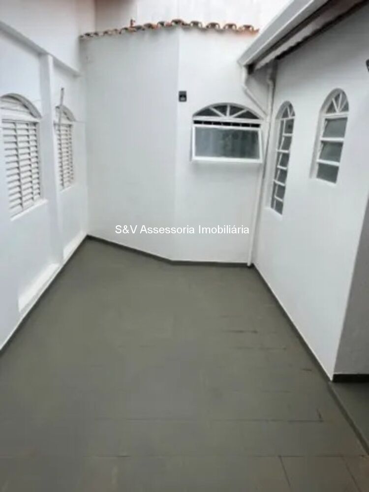 Casa à venda com 3 quartos, 180m² - Foto 11