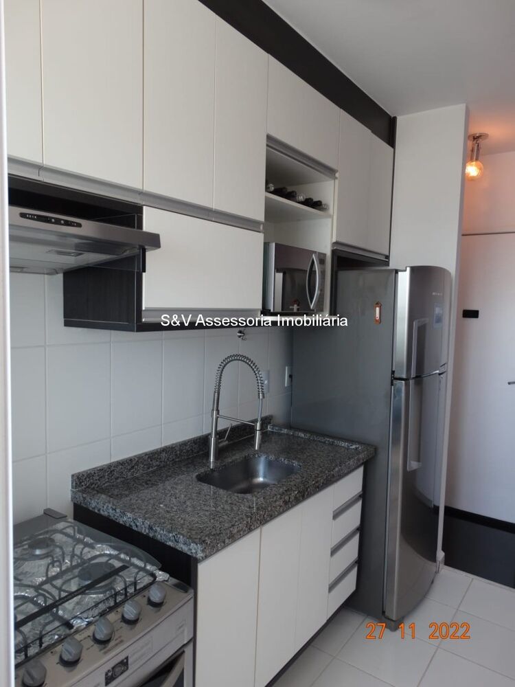 Apartamento à venda com 2 quartos, 62m² - Foto 7
