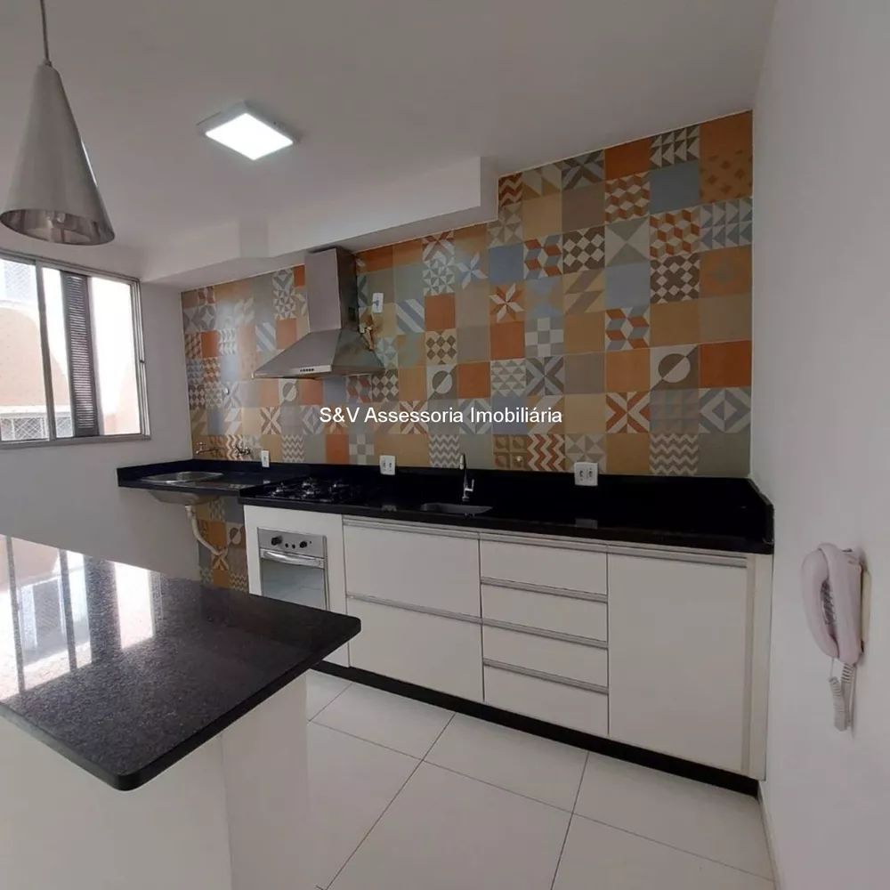 Apartamento à venda com 3 quartos, 75m² - Foto 1