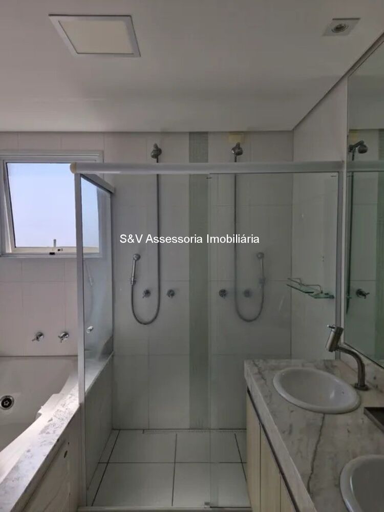 Apartamento à venda com 3 quartos, 167m² - Foto 2