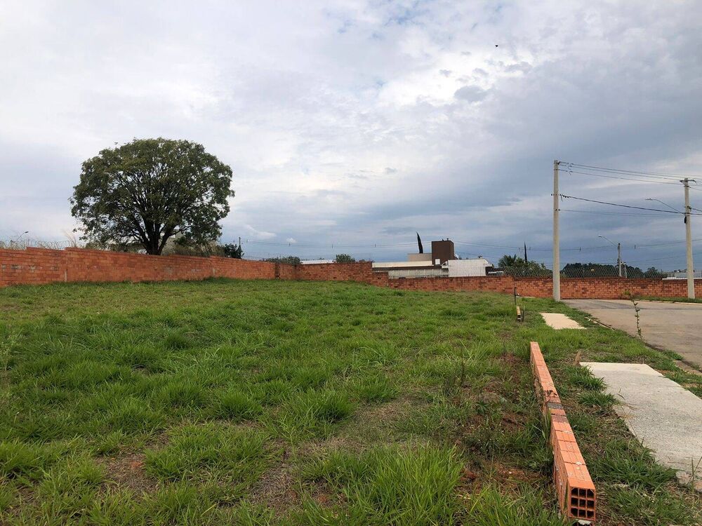 Loteamento e Condomínio à venda, 212m² - Foto 1