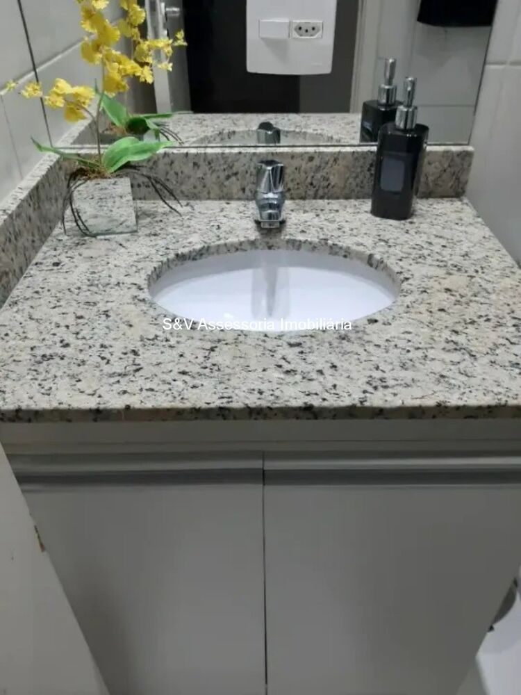 Apartamento à venda com 3 quartos, 66m² - Foto 3