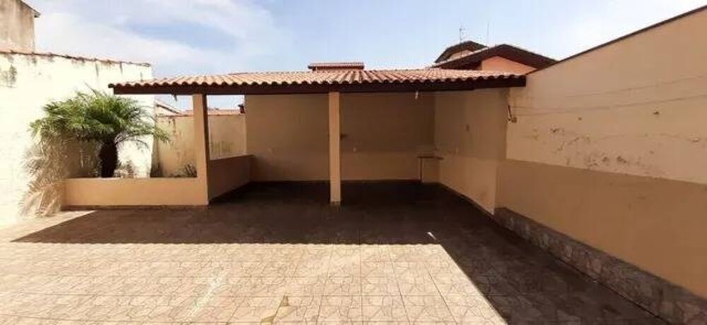 Casa à venda com 3 quartos, 250m² - Foto 16