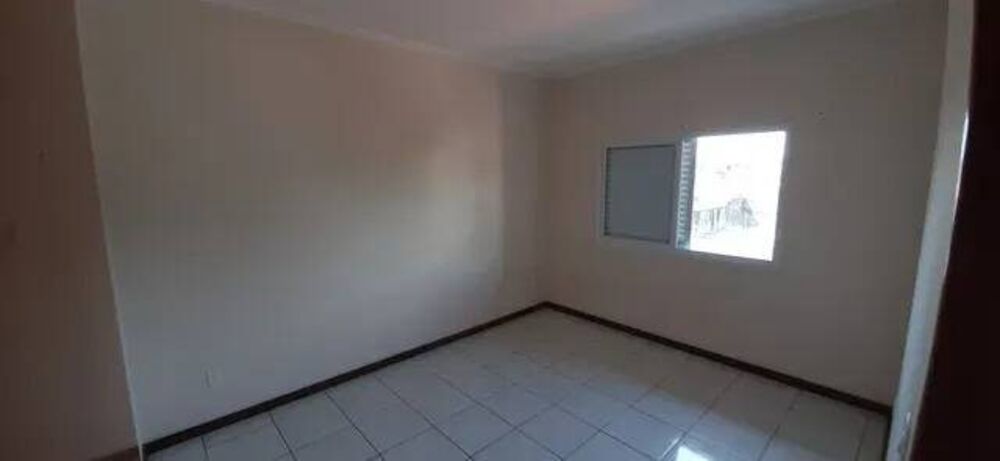Casa à venda com 3 quartos, 250m² - Foto 15