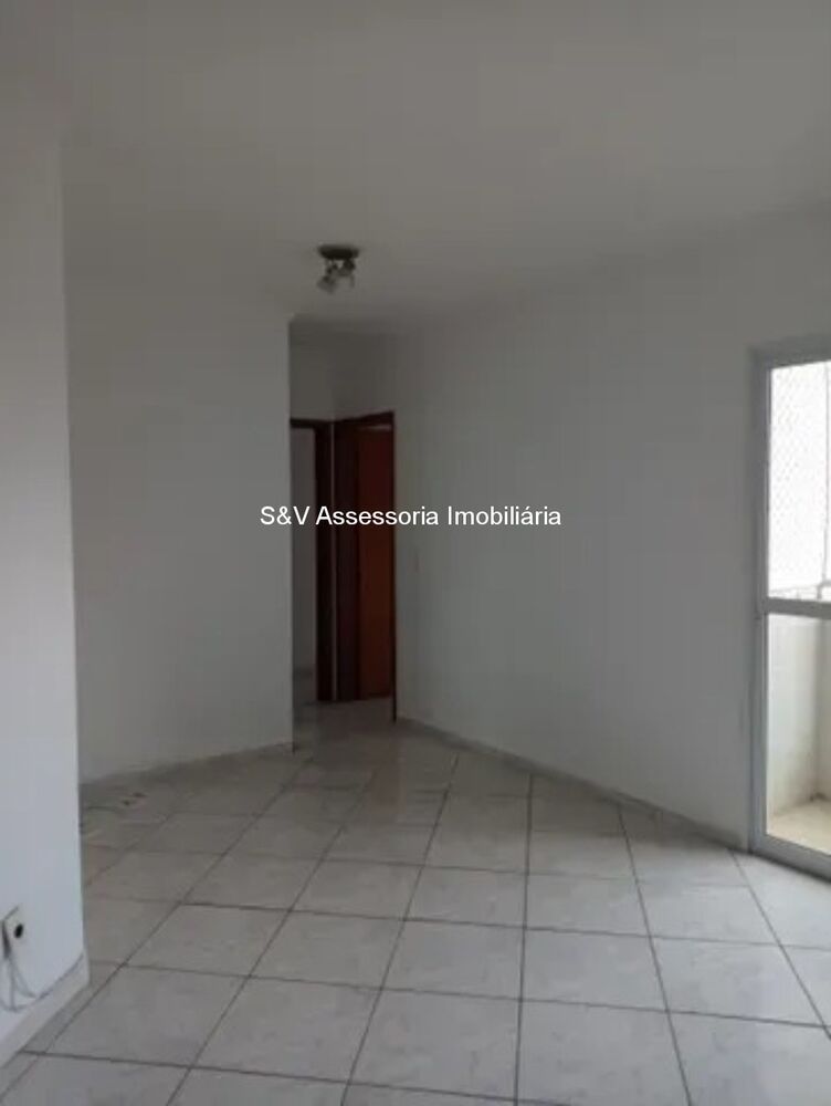 Apartamento à venda com 2 quartos, 63m² - Foto 4