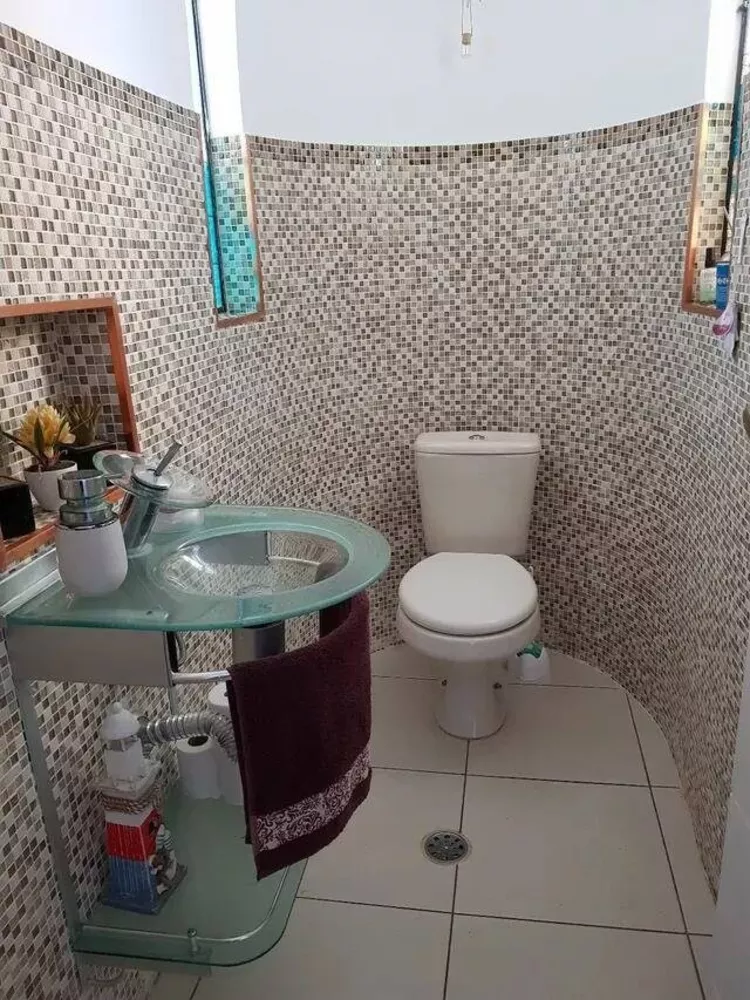 Casa à venda com 2 quartos, 300m² - Foto 5