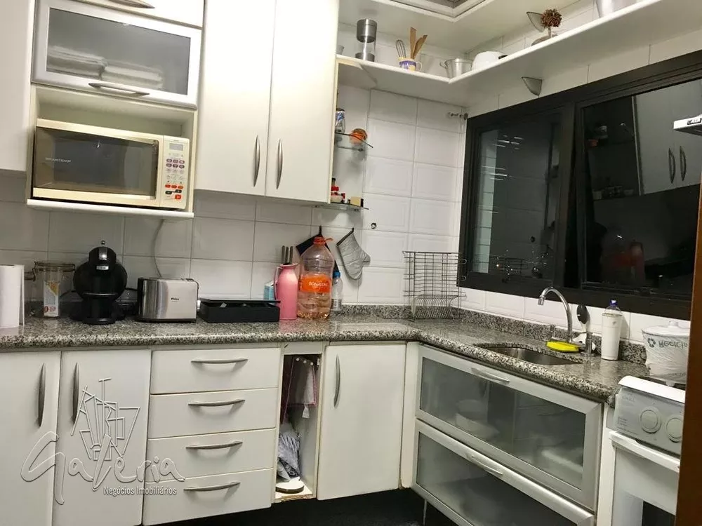 Apartamento à venda com 3 quartos, 122m² - Foto 8