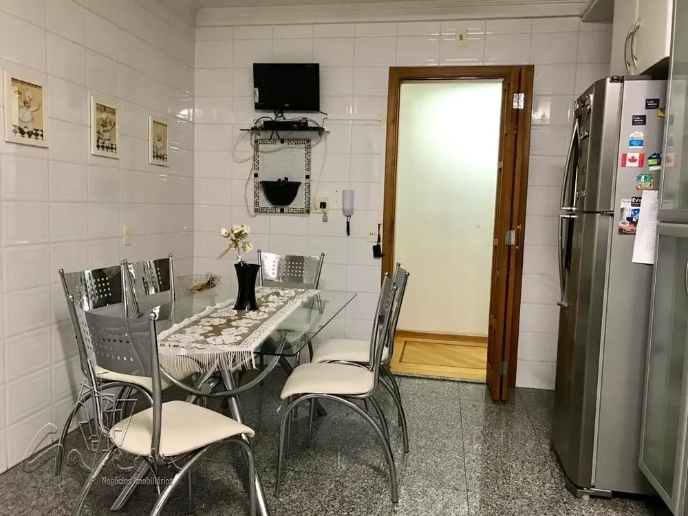 Apartamento à venda com 3 quartos, 122m² - Foto 7