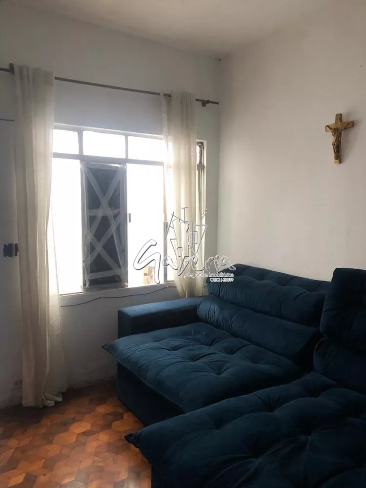 Casa à venda com 2 quartos, 70m² - Foto 1