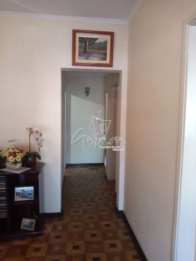 Casa à venda e aluguel com 3 quartos, 198m² - Foto 2