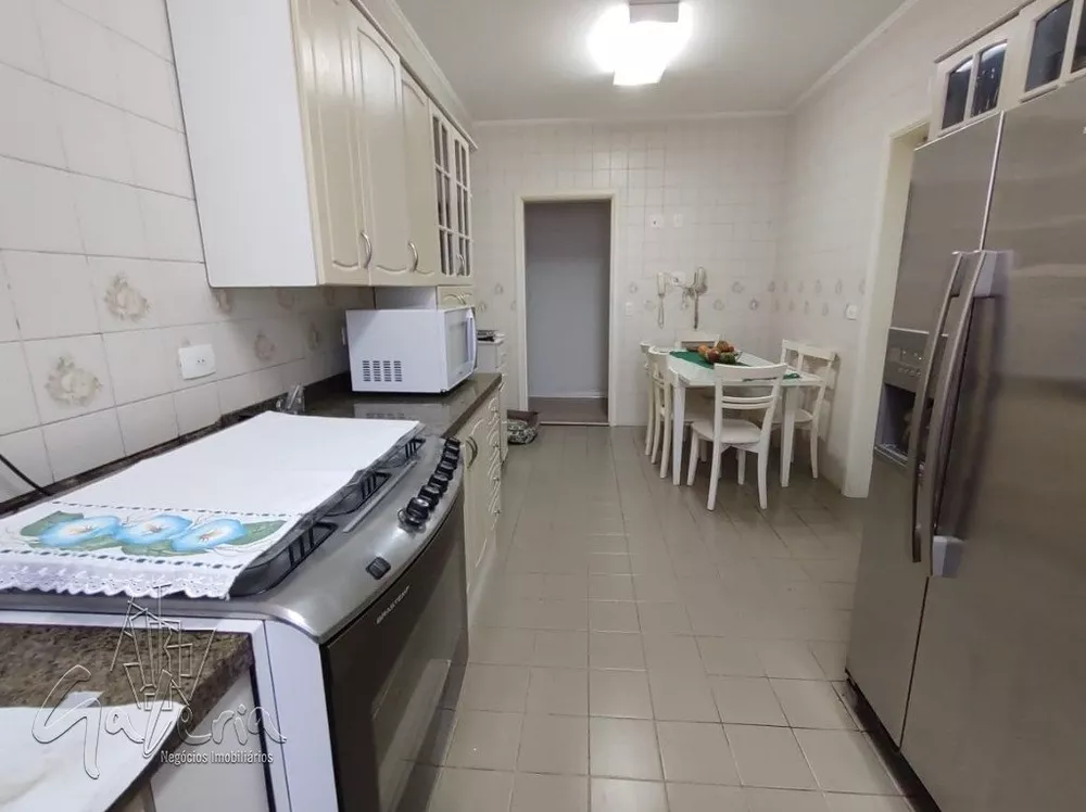 Apartamento à venda com 3 quartos, 189m² - Foto 6