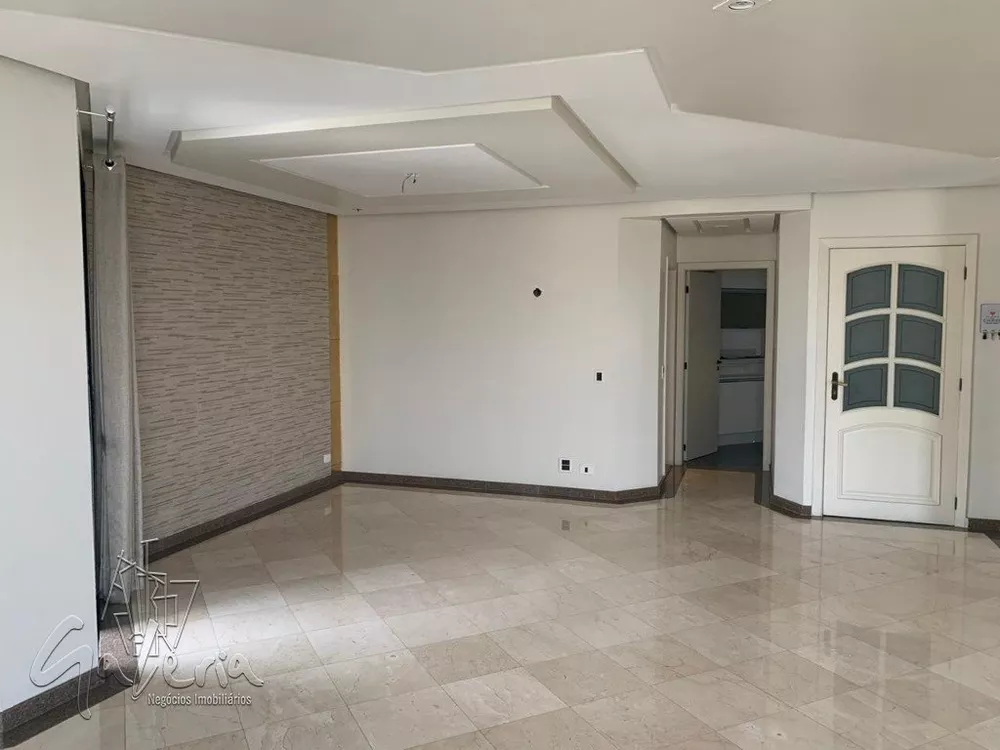 Apartamento à venda com 3 quartos, 156m² - Foto 1