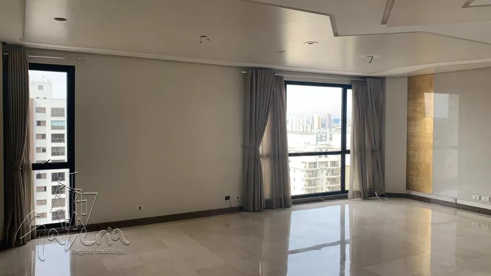 Apartamento à venda com 3 quartos, 156m² - Foto 2