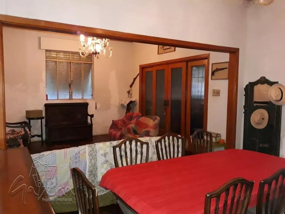 Casa à venda com 3 quartos, 250m² - Foto 8