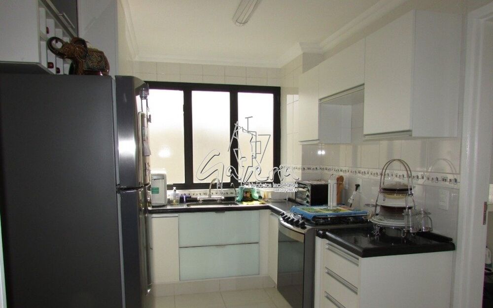 Apartamento à venda com 4 quartos, 144m² - Foto 9