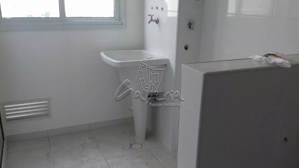 Apartamento à venda com 2 quartos, 64m² - Foto 14