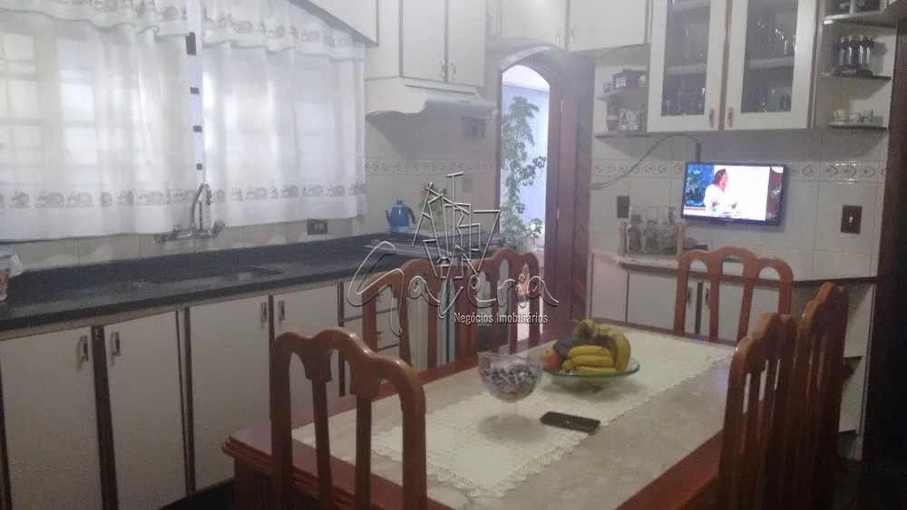 Casa, 3 quartos, 200 m² - Foto 1